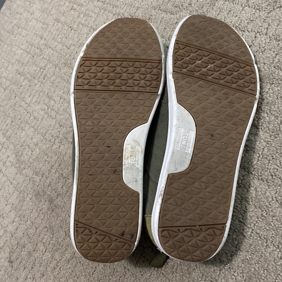 TOMS Green Canvas Sneakers - Picture 5 of 5
